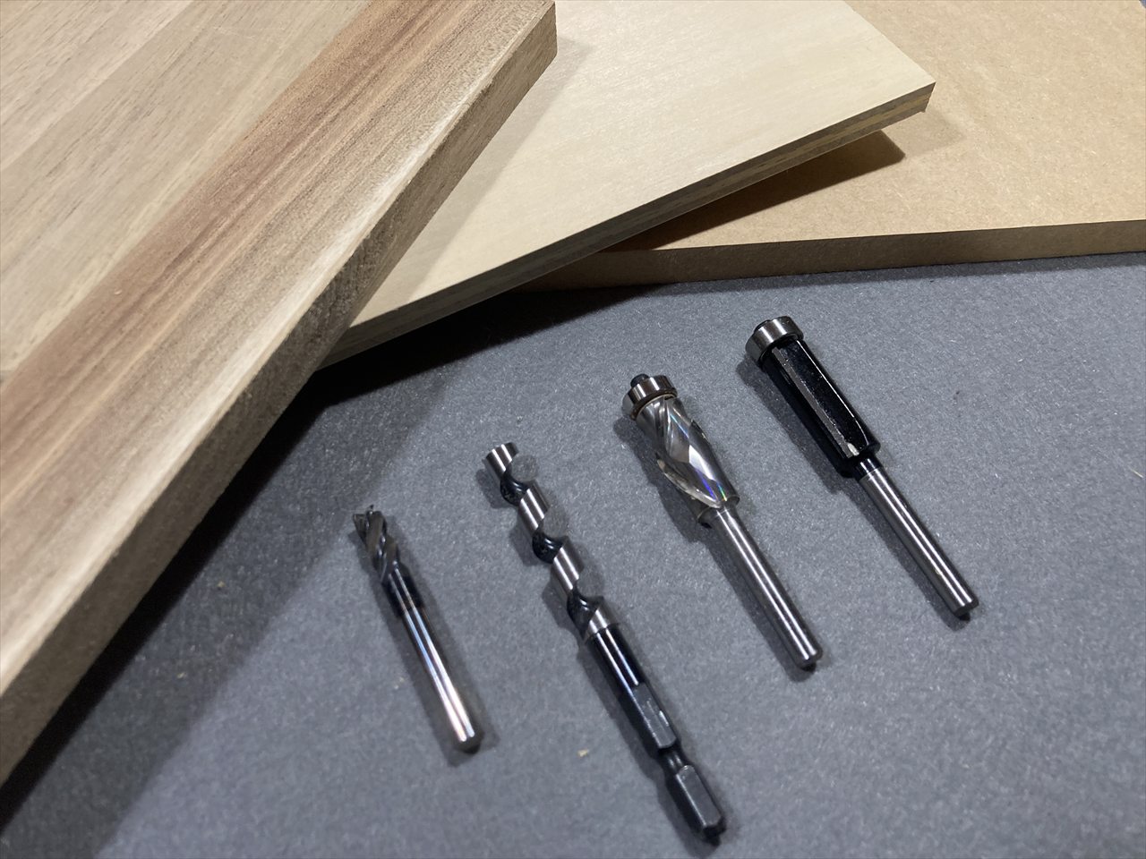 スピーカーバッフル